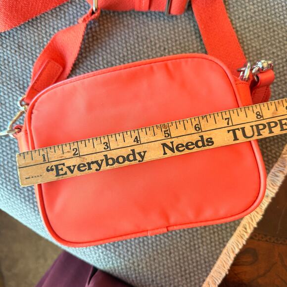 lululemon orange bag Everywhere Belt 1L  Bali 19Cm X 5.5Cm X 13Cm (7.5 X 2 X 5) Lululemon Now and Always Everywhere